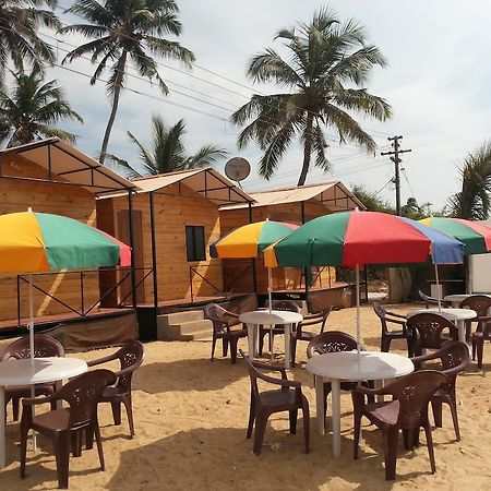 The Spring Beach Cottages Calangute Room photo